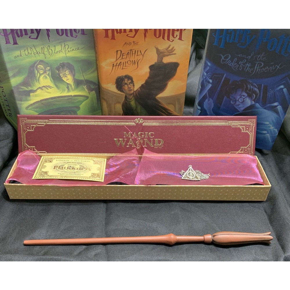 COPY - Luna Lovegood Wand w/ FREE Deathly Hallow Necklace